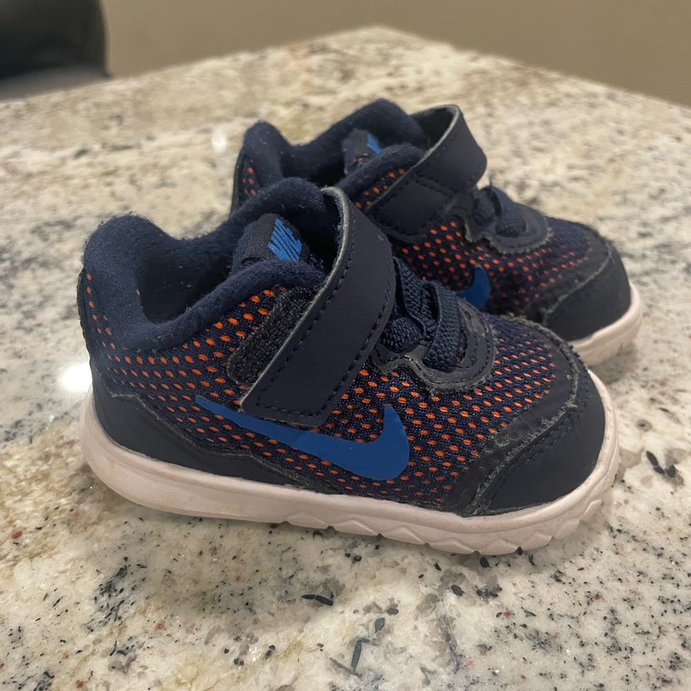 Nike Shoes 3C